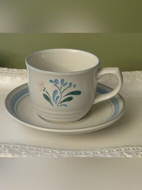 Vintage Fascino Stoneware Teacup & Saucer Crafted in Japan by Yamaka Set of 6